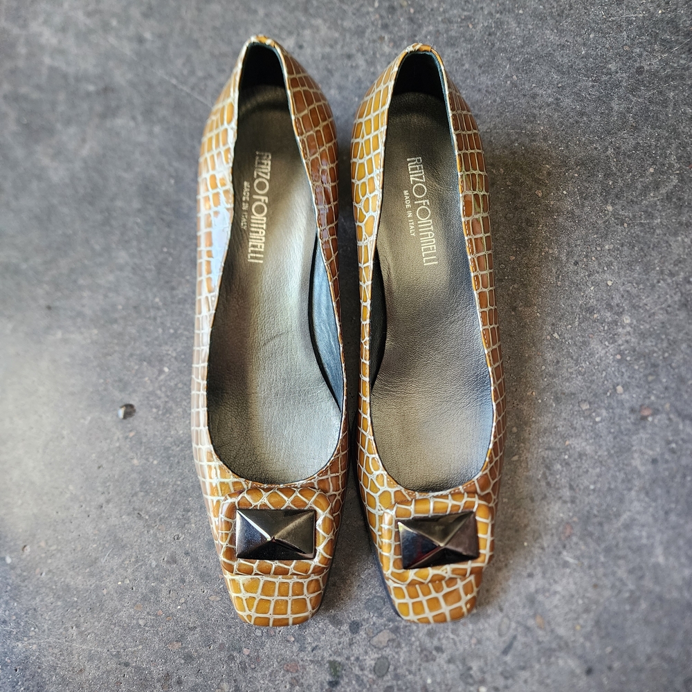 Brown Heels Elegant Style